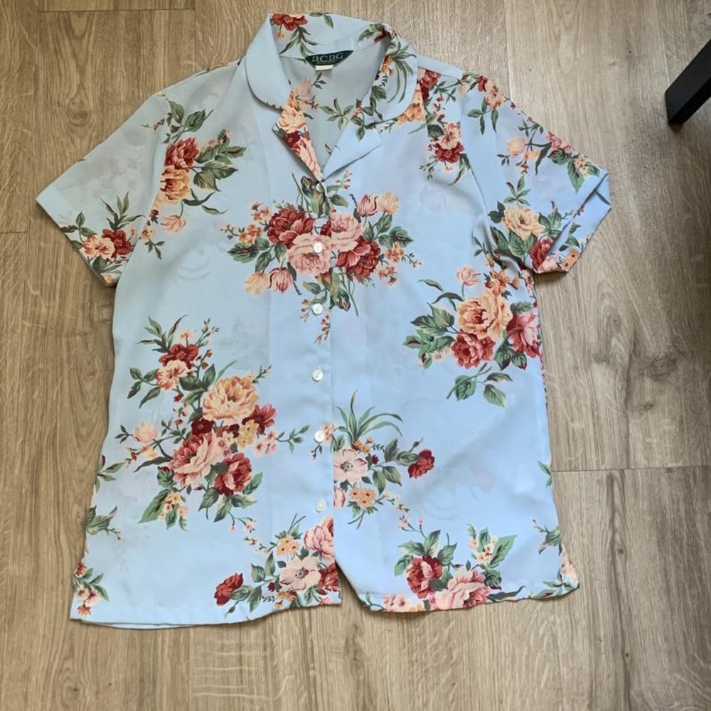 Vintage Baby Blue BCBG Button Down XS
